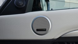 2025 (25) LAND ROVER DISCOVERY 3.0 D350 Dynamic SE 5dr Auto 4890265