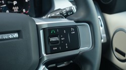 2025 (25) LAND ROVER DISCOVERY 3.0 D350 Dynamic SE 5dr Auto 4890247