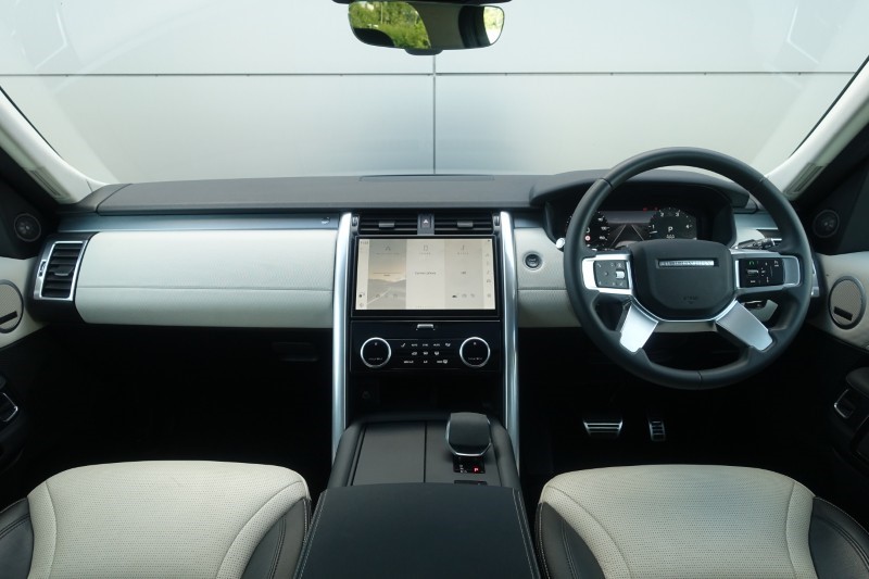 2025 (25) LAND ROVER DISCOVERY 3.0 D350 Dynamic SE 5dr Auto 4890222
