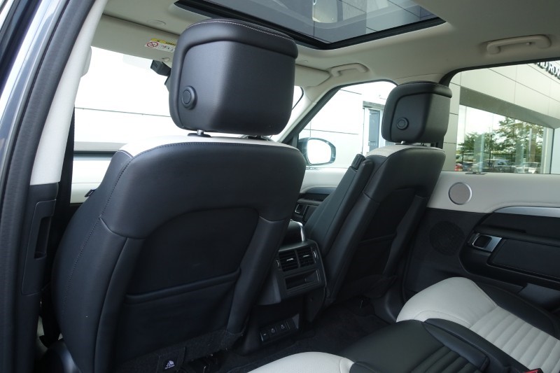 2025 (25) LAND ROVER DISCOVERY 3.0 D350 Dynamic SE 5dr Auto 4890274