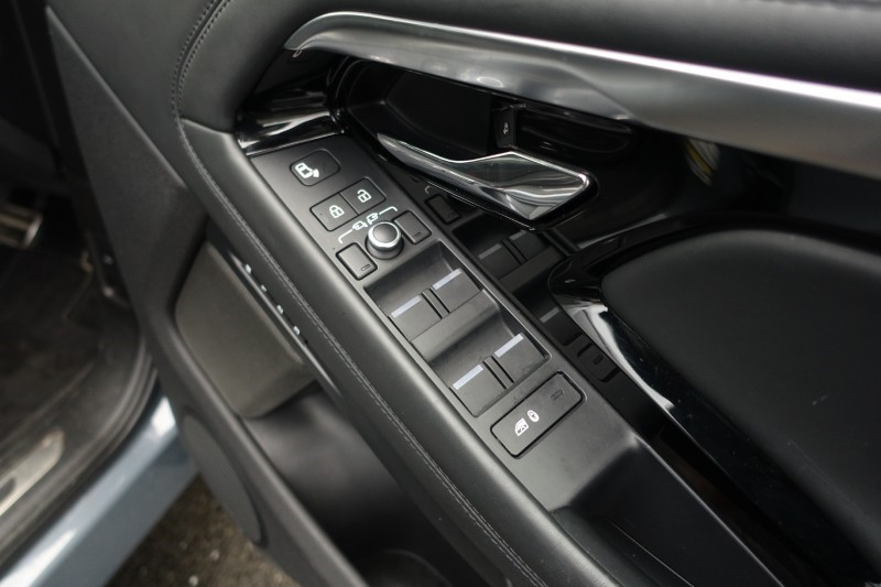 2021 (21) LAND ROVER RANGE ROVER EVOQUE 1.5 P300e Autobiography 5dr Auto 4928725