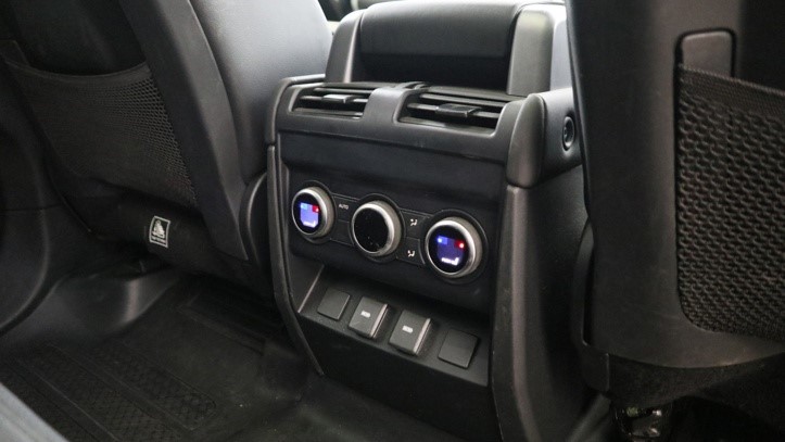 2023 (73) LAND ROVER DEFENDER 3.0 D250 X-Dynamic SE 110 5dr Auto [7 Seat] 4914606