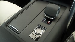 2024 (74) LAND ROVER DISCOVERY 3.0 D350 Dynamic HSE 5dr Auto 4975952