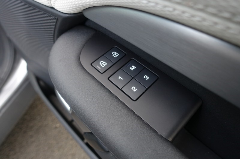 2024 (74) LAND ROVER DISCOVERY 3.0 D350 Dynamic HSE 5dr Auto 4975958