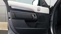 2024 (74) LAND ROVER DISCOVERY 3.0 D350 Dynamic HSE 5dr Auto 4975966