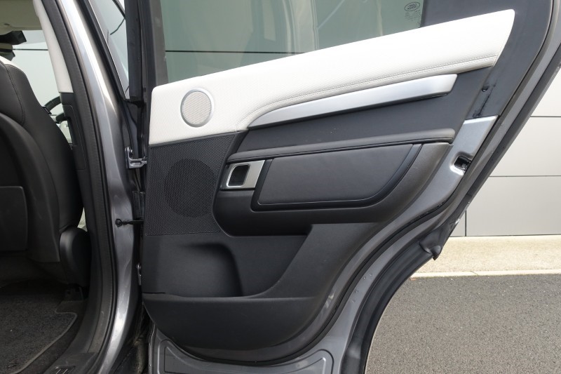 2024 (74) LAND ROVER DISCOVERY 3.0 D350 Dynamic HSE 5dr Auto 4975960