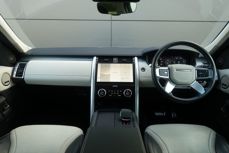 2024 (74) LAND ROVER DISCOVERY 3.0 D350 Dynamic HSE 5dr Auto 4975919