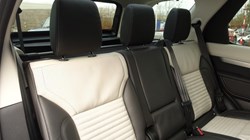 2024 (74) LAND ROVER DISCOVERY 3.0 D350 Dynamic HSE 5dr Auto 4975961