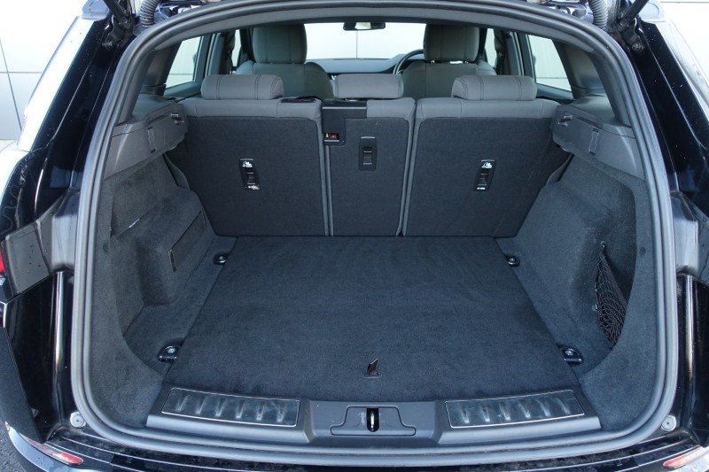 2020 (20) LAND ROVER RANGE ROVER EVOQUE 2.0 D150 R-Dynamic 5dr Auto 4895170