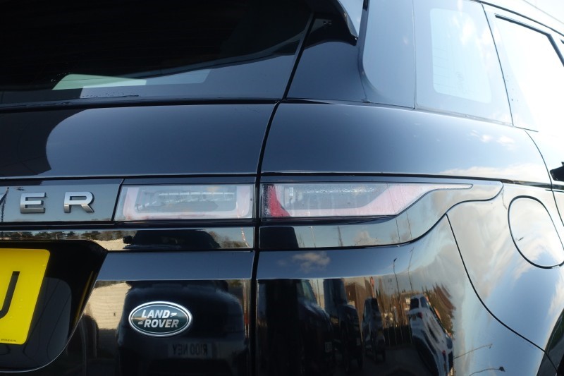 2020 (20) LAND ROVER RANGE ROVER EVOQUE 2.0 D150 R-Dynamic 5dr Auto 4895184