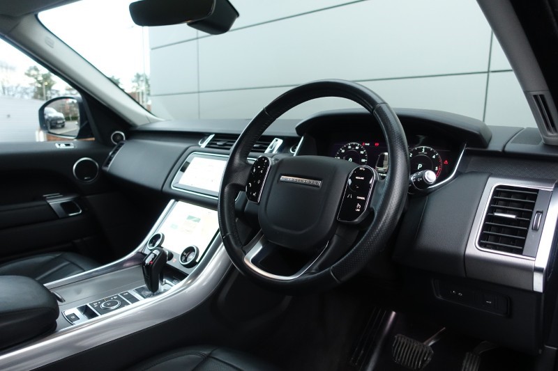 2022 (71) LAND ROVER RANGE ROVER SPORT 3.0 D250 HSE 5dr Auto 4951551