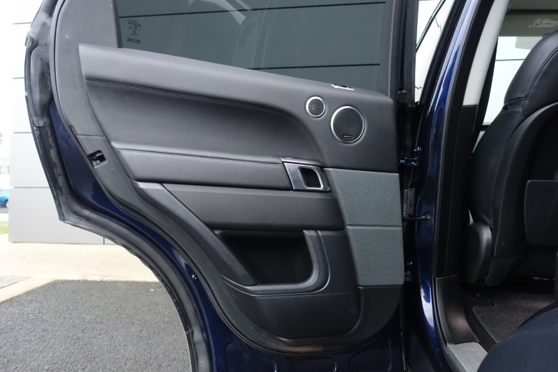 2022 (71) LAND ROVER RANGE ROVER SPORT 3.0 D250 HSE 5dr Auto 4951560