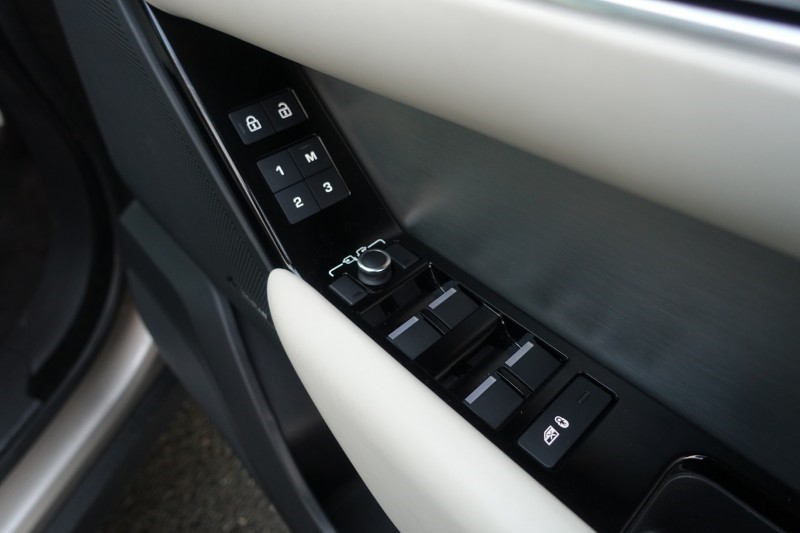 2023 (72) LAND ROVER RANGE ROVER VELAR 2.0 D200 R-Dynamic HSE 5dr Auto 4942782