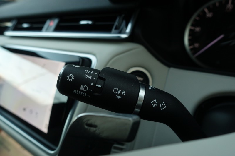 2023 (72) LAND ROVER RANGE ROVER VELAR 2.0 D200 R-Dynamic HSE 5dr Auto 4942768