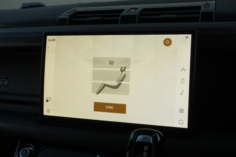 2024 (24) LAND ROVER DEFENDER 3.0 D250 X-Dynamic HSE 90 3dr Auto 4942522