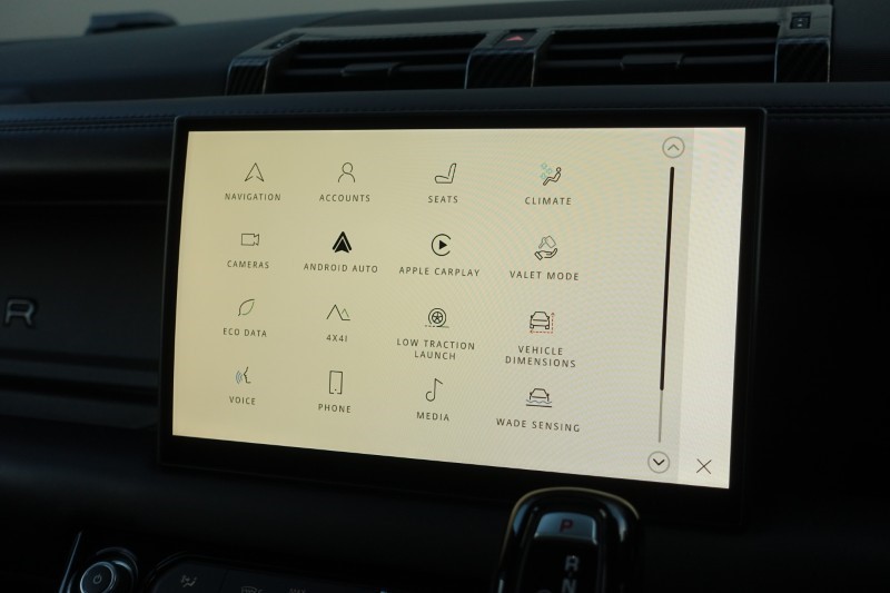 2024 (24) LAND ROVER DEFENDER 3.0 D250 X-Dynamic HSE 90 3dr Auto 4942520