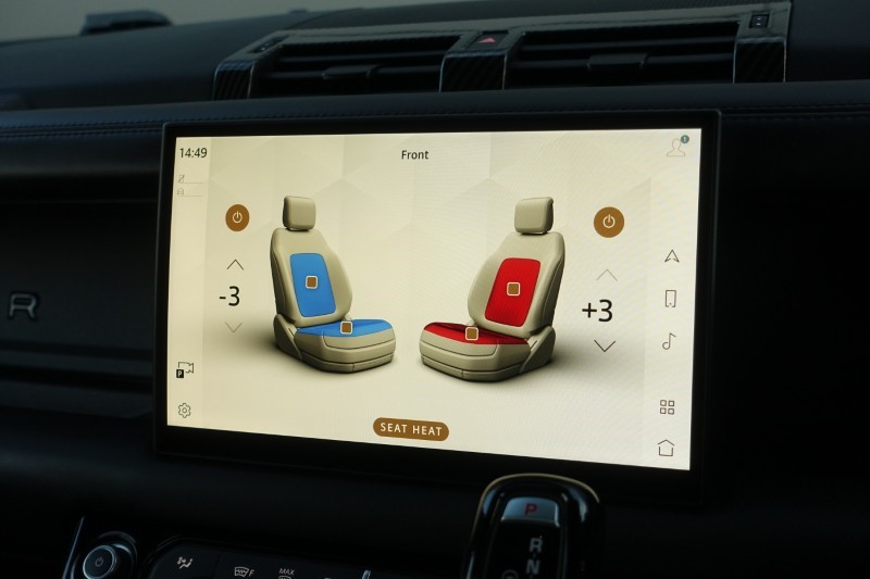 2024 (24) LAND ROVER DEFENDER 3.0 D250 X-Dynamic HSE 90 3dr Auto 4942521