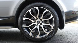 2021 (21) LAND ROVER RANGE ROVER SPORT 3.0 D300 HSE Silver 5dr Auto 4970425