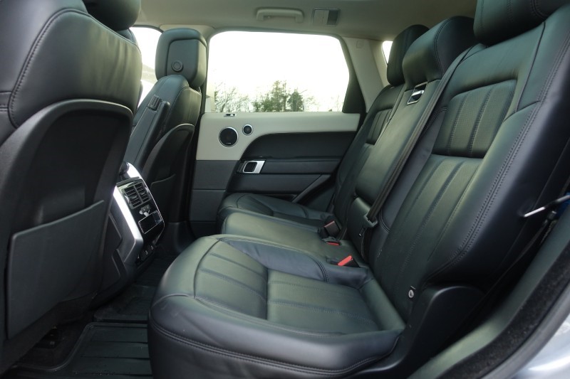 2021 (21) LAND ROVER RANGE ROVER SPORT 3.0 D300 HSE Silver 5dr Auto 4970400