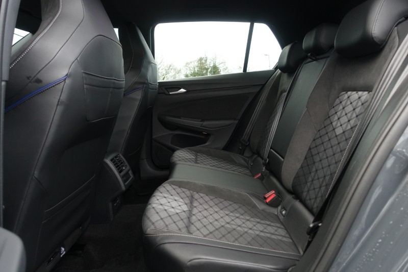 2024 (74) VOLKSWAGEN GOLF 1.5 TSI 150 R-Line 5dr 4964150