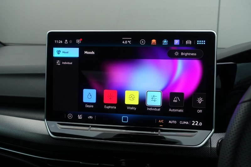 2024 (74) VOLKSWAGEN GOLF 1.5 TSI 150 R-Line 5dr 4964183