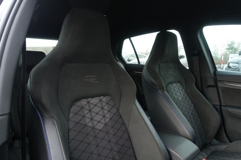 2024 (74) VOLKSWAGEN GOLF 1.5 TSI 150 R-Line 5dr 4964185