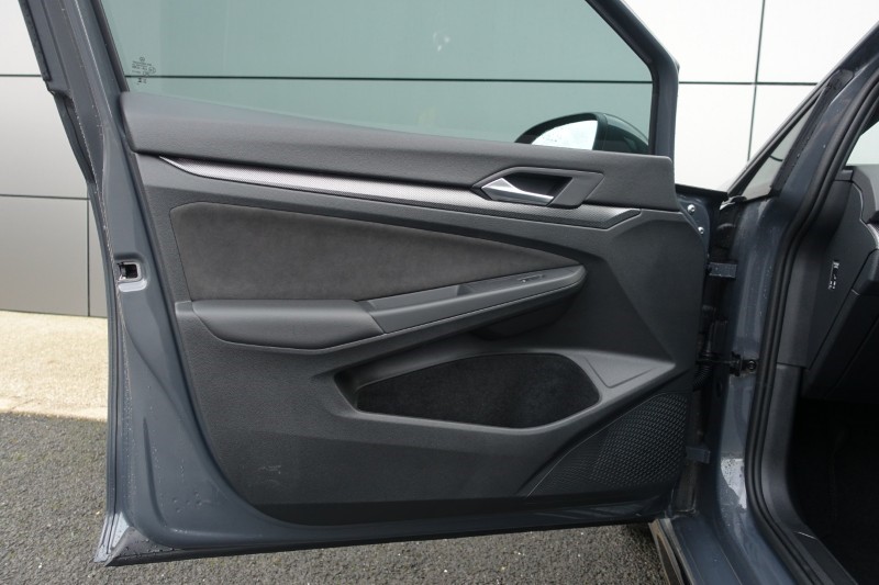 2024 (74) VOLKSWAGEN GOLF 1.5 TSI 150 R-Line 5dr 4964197