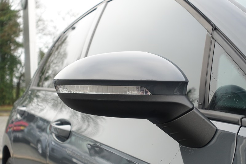 2024 (74) VOLKSWAGEN GOLF 1.5 TSI 150 R-Line 5dr 4964166