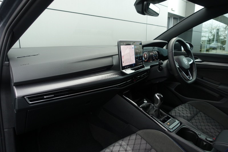 2024 (74) VOLKSWAGEN GOLF 1.5 TSI 150 R-Line 5dr 4964198