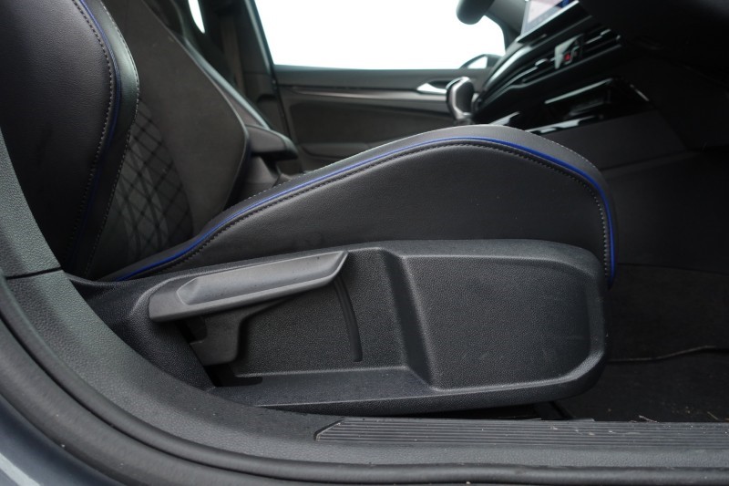 2024 (74) VOLKSWAGEN GOLF 1.5 TSI 150 R-Line 5dr 4964186