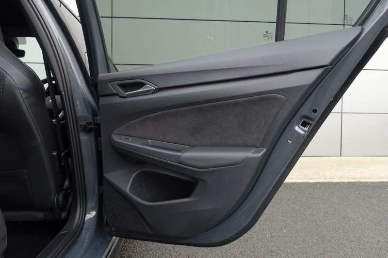 2024 (74) VOLKSWAGEN GOLF 1.5 TSI 150 R-Line 5dr 4964189