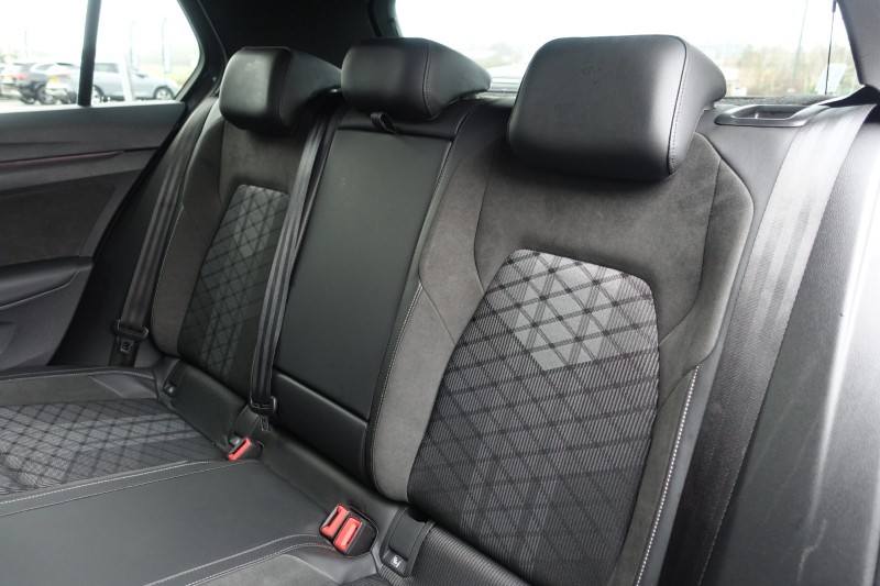 2024 (74) VOLKSWAGEN GOLF 1.5 TSI 150 R-Line 5dr 4964195