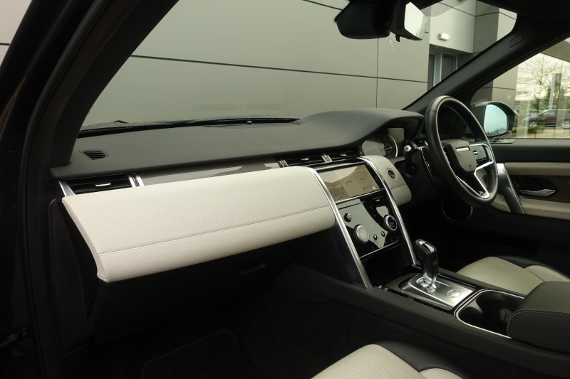 2022 (72) LAND ROVER DISCOVERY SPORT 2.0 D165 Urban Edition 5dr Auto 4964887