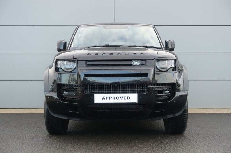 2023 (73) LAND ROVER DEFENDER 3.0 D300 X-Dynamic S 110 5dr Auto 4976325