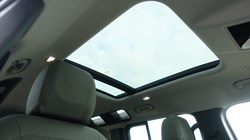 2023 (73) LAND ROVER DEFENDER 3.0 D300 X-Dynamic S 110 5dr Auto 4976365