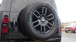 2023 (73) LAND ROVER DEFENDER 3.0 D300 X-Dynamic S 110 5dr Auto 4976345