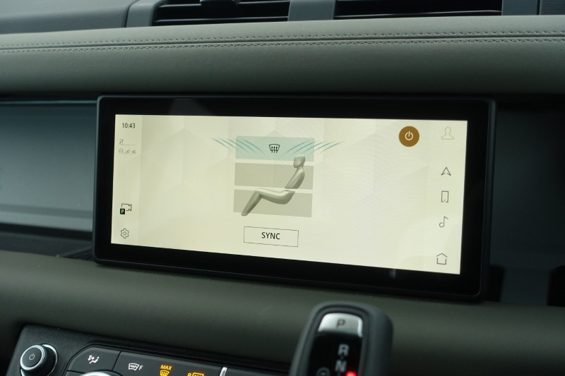 2023 (73) LAND ROVER DEFENDER 3.0 D300 X-Dynamic S 110 5dr Auto 4976359