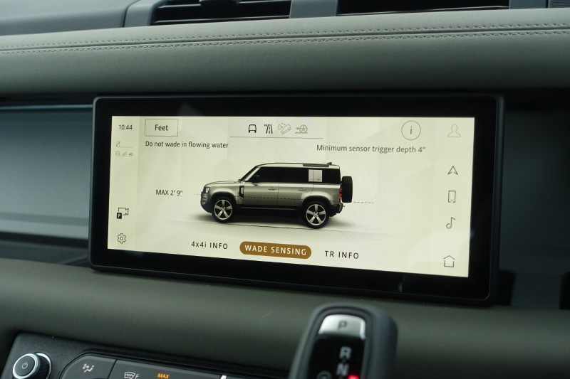 2023 (73) LAND ROVER DEFENDER 3.0 D300 X-Dynamic S 110 5dr Auto 4976361