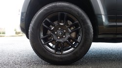 2023 (73) LAND ROVER DEFENDER 3.0 D300 X-Dynamic S 110 5dr Auto 4976349