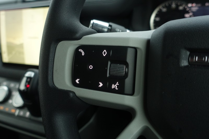 2021 (21) LAND ROVER DEFENDER 3.0 D200 110 5dr Auto 4984477