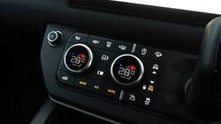 2021 (21) LAND ROVER DEFENDER 3.0 D200 110 5dr Auto 4984483