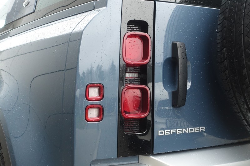 2021 (21) LAND ROVER DEFENDER 3.0 D200 110 5dr Auto 4984463