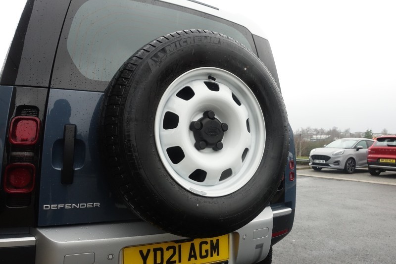 2021 (21) LAND ROVER DEFENDER 3.0 D200 110 5dr Auto 4984468