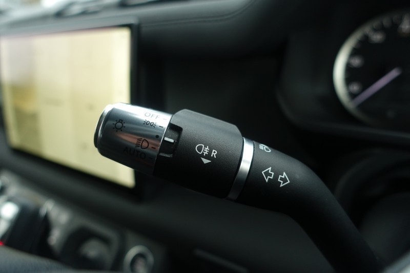 2021 (21) LAND ROVER DEFENDER 3.0 D200 110 5dr Auto 4984476