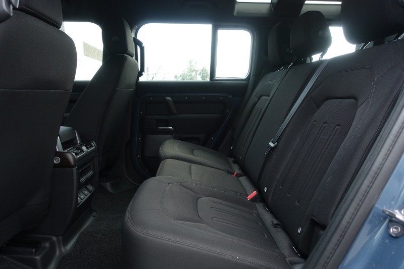 2021 (21) LAND ROVER DEFENDER 3.0 D200 110 5dr Auto 4984448