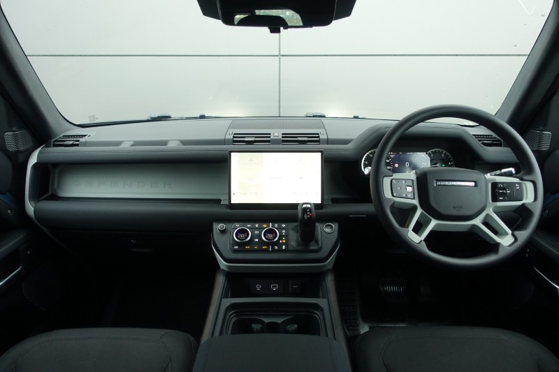 2021 (21) LAND ROVER DEFENDER 3.0 D200 110 5dr Auto 4984453