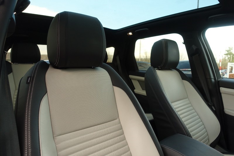 2023 (72) LAND ROVER DISCOVERY SPORT 2.0 D200 R-Dynamic HSE 5dr Auto 4970077