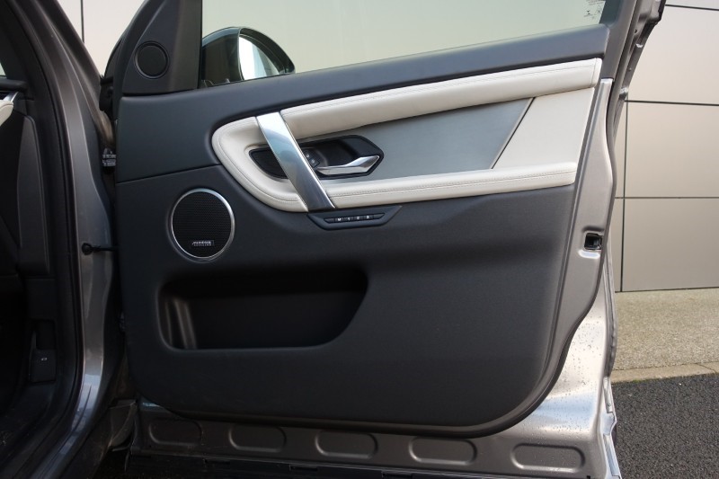 2023 (72) LAND ROVER DISCOVERY SPORT 2.0 D200 R-Dynamic HSE 5dr Auto 4970080