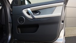 2023 (72) LAND ROVER DISCOVERY SPORT 2.0 D200 R-Dynamic HSE 5dr Auto 4970080