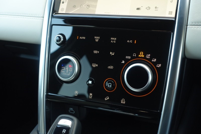 2023 (72) LAND ROVER DISCOVERY SPORT 2.0 D200 R-Dynamic HSE 5dr Auto 4970075